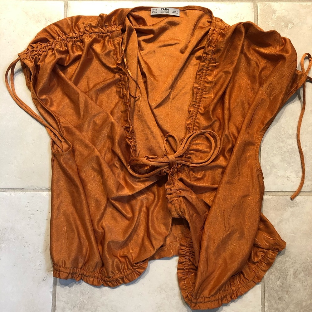 Zara orange top! Size M.
